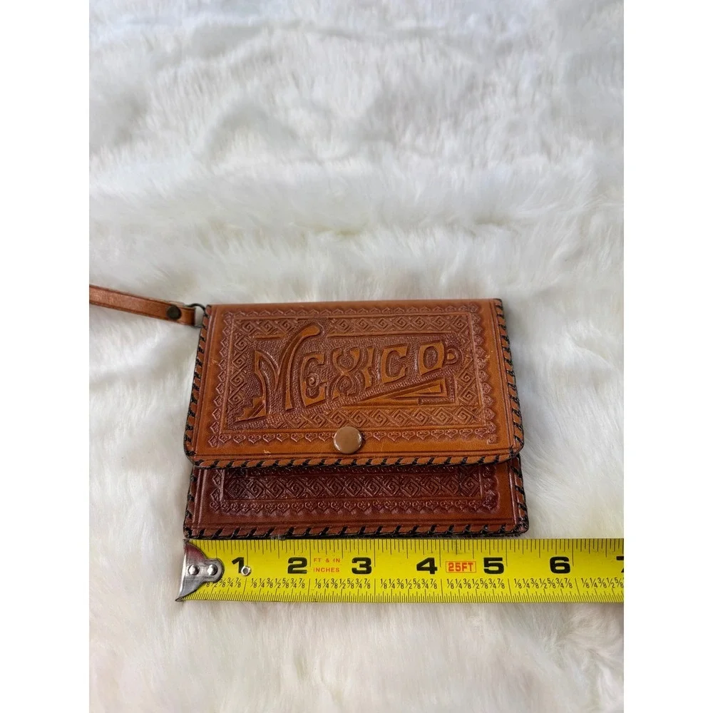Vintage Tooled Leather Clutch Wallet‎ MEXICO Wrist Strap Brown Snap Closure